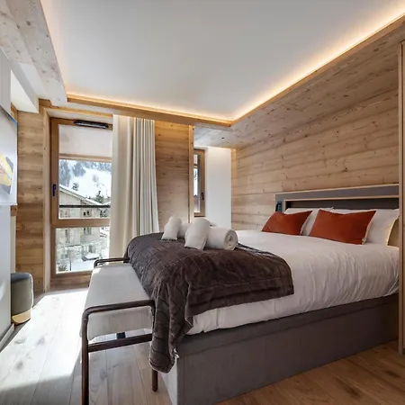 - 8 Pers, 5 Pieces, 104 M2 - Fr-1-567-141